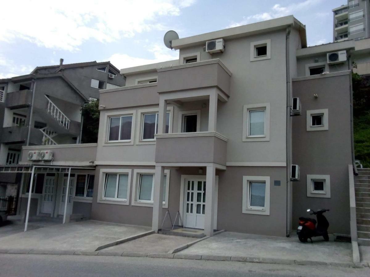 Apartments Grubor Budva Exteriör bild